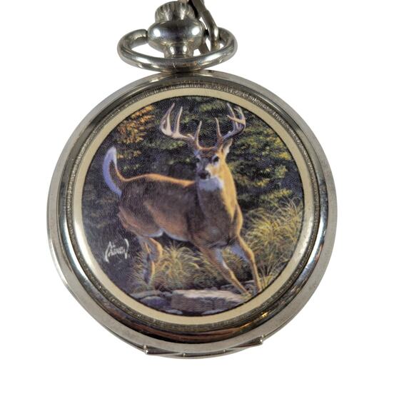 Vintage Wildlife Pocket Watch with Deer Art Design, 14" Chain, Silver-Tone Works - Picture 14 of 14